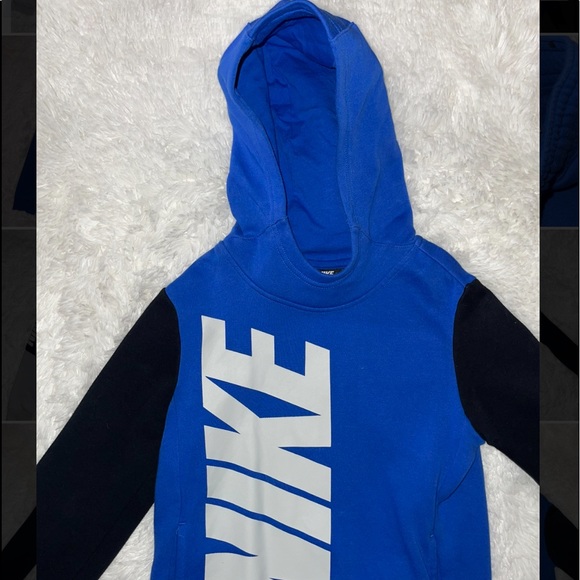 ***SOLD*** Boys’ Nike Outfit - Picture 7 of 9